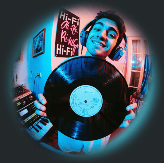 Плейлист Хиты в HiFi